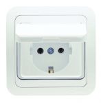 Розетка 1-м СП Mimoza 16А IP20 с крышкой бел./бел. Makel 12029 Розетка 1-м СП Mimoza 16А IP20 с крышкой бел./бел. Makel 12029