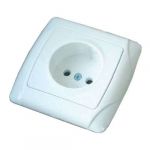 Розетка 1-м СП Маргарита 16А IP20 без заземл. защ. шторки бел. UNIVersal М0022 Розетка 1-м СП Маргарита 16А IP20 без заземл. защ. шторки бел. UNIVersal М0022
